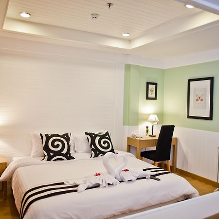 Paradise Hotel Udonthani Buitenkant foto