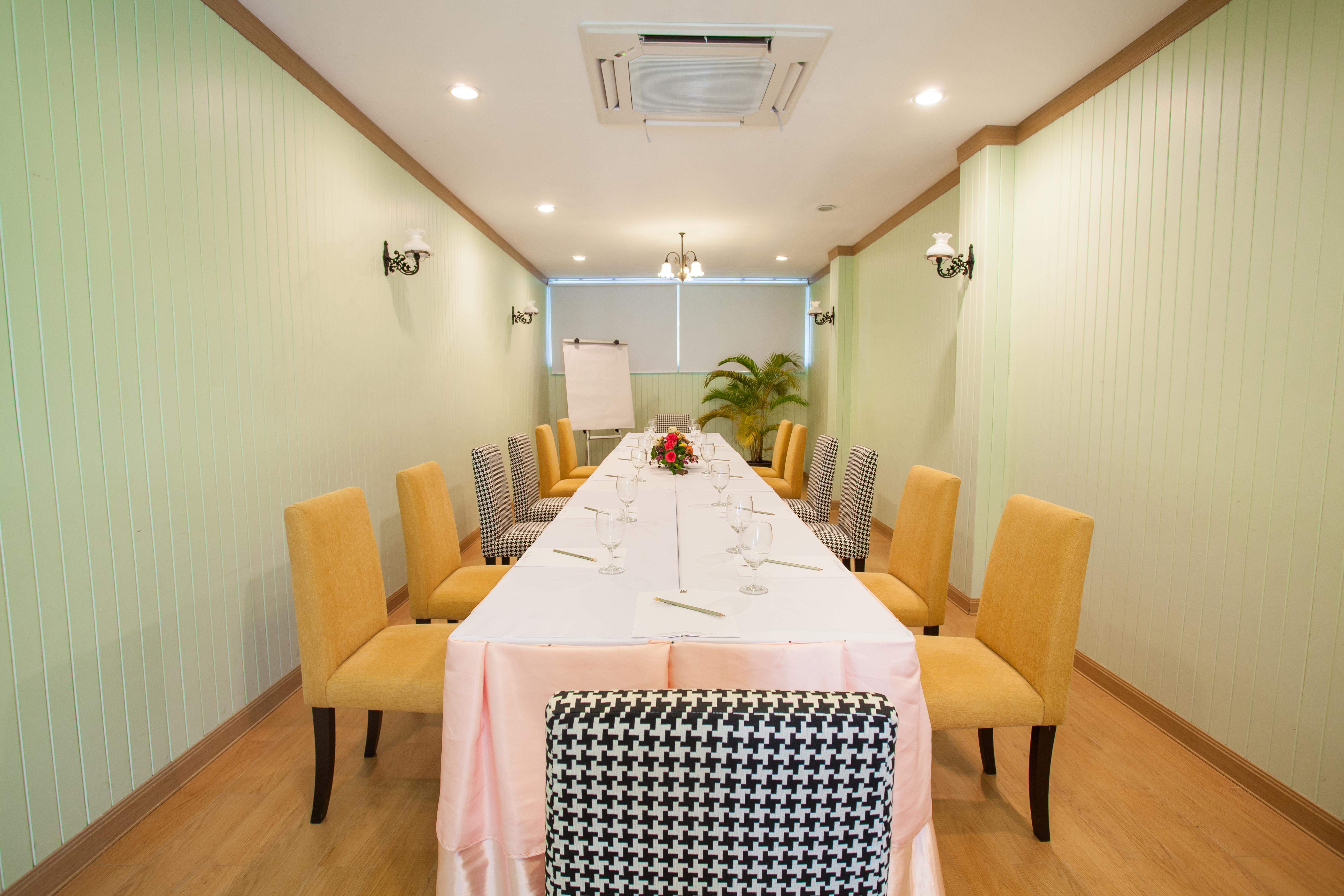 Paradise Hotel Udonthani Buitenkant foto