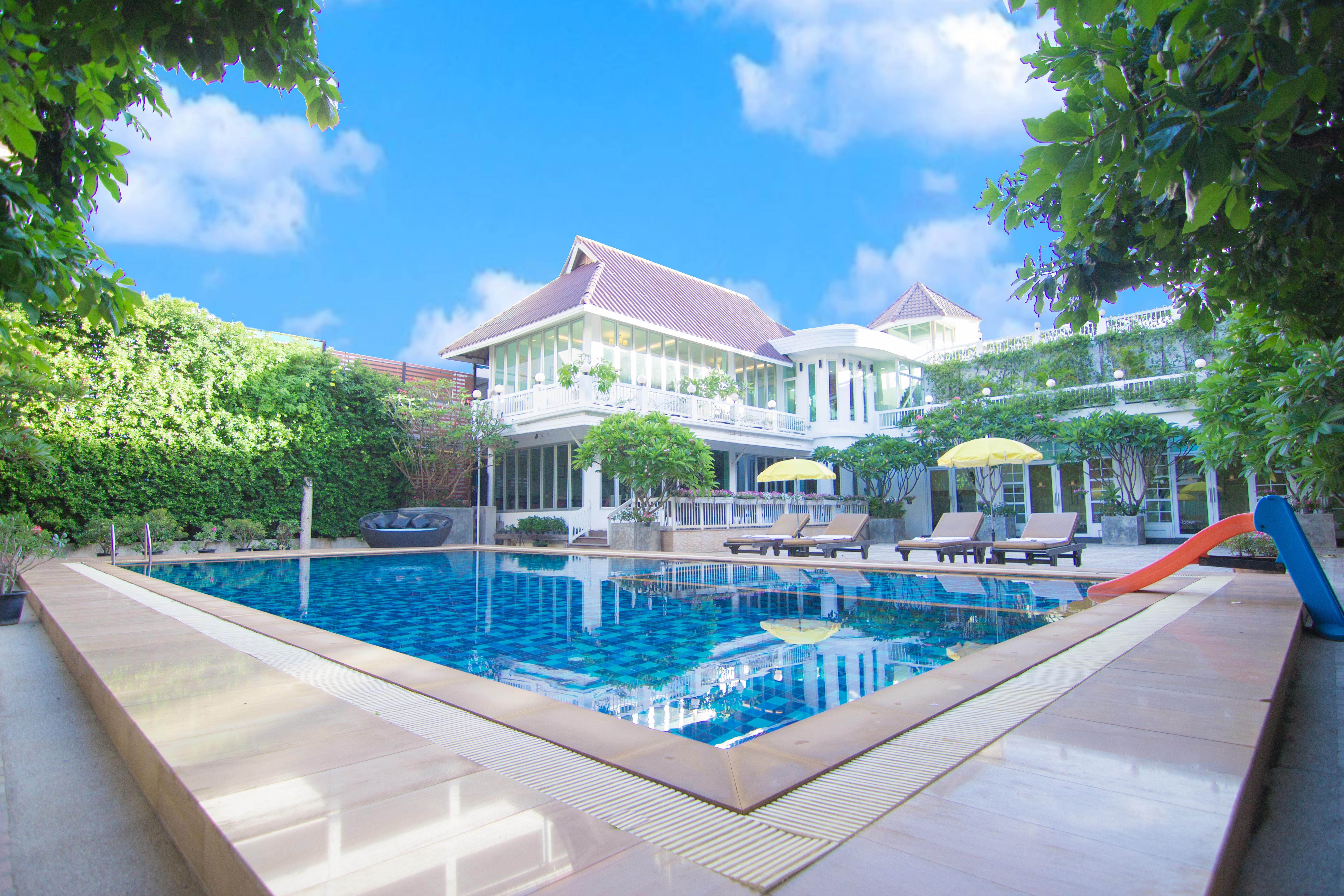 Paradise Hotel Udonthani Buitenkant foto