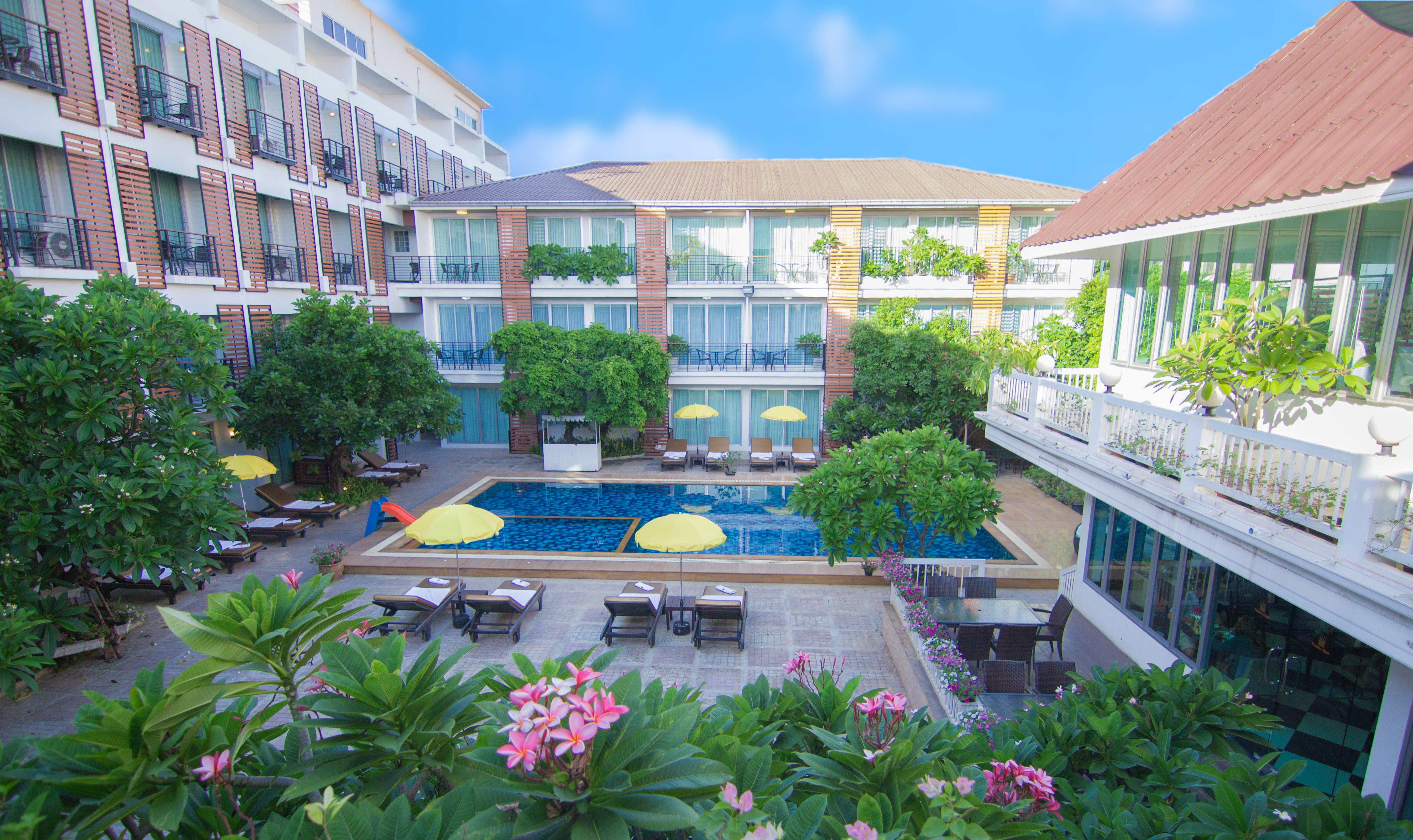 Paradise Hotel Udonthani Buitenkant foto