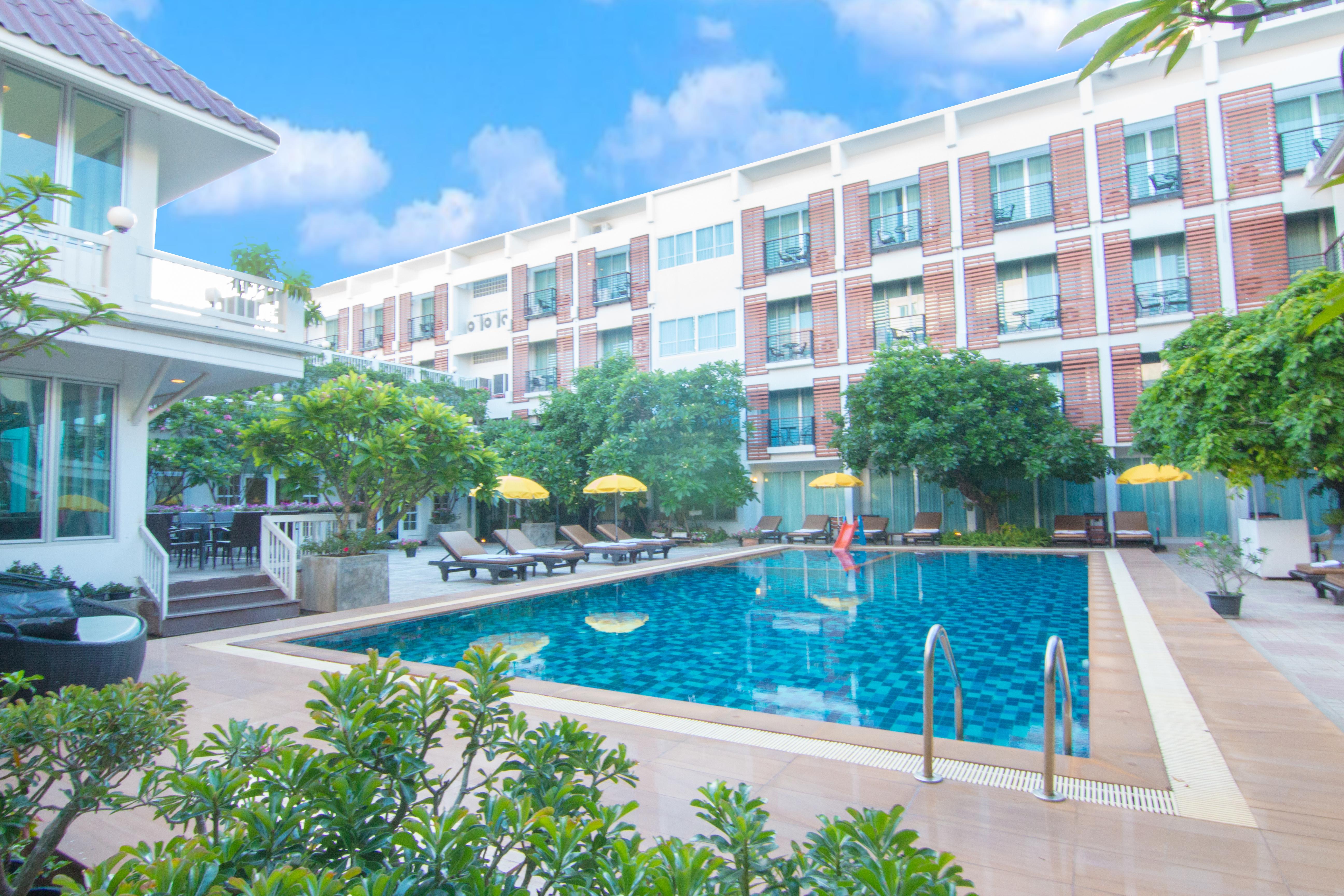 Paradise Hotel Udonthani Buitenkant foto