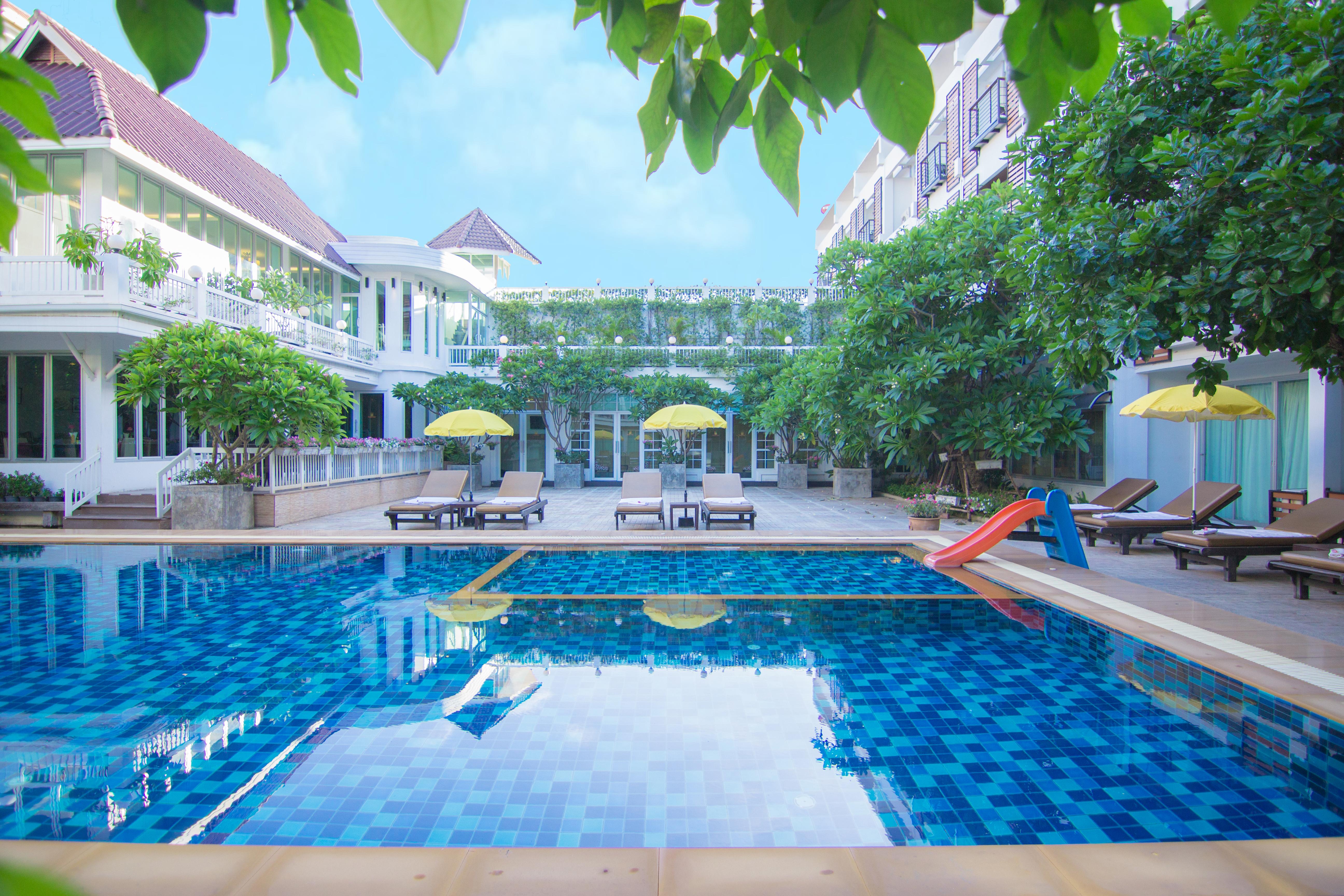 Paradise Hotel Udonthani Buitenkant foto