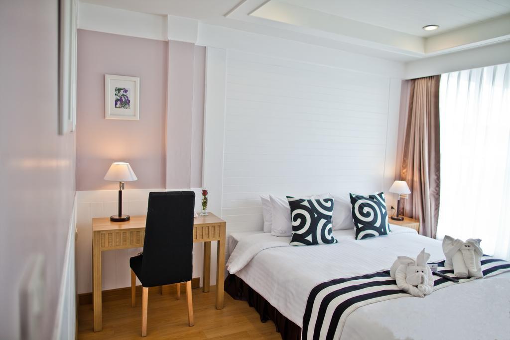 Paradise Hotel Udonthani Buitenkant foto