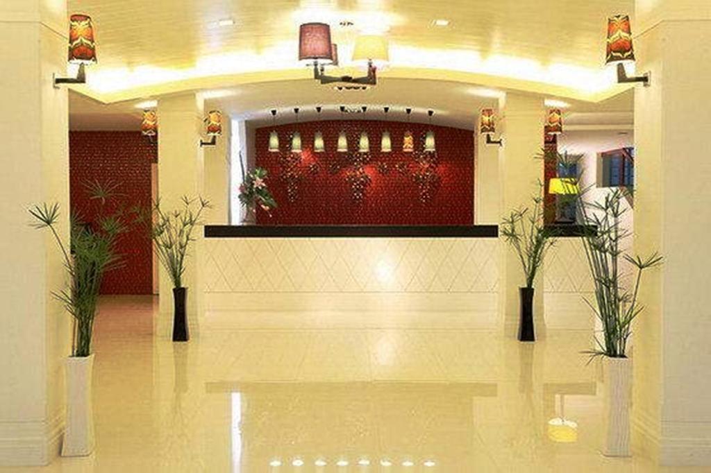 Paradise Hotel Udonthani Buitenkant foto