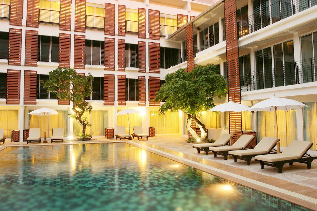 Paradise Hotel Udonthani Buitenkant foto